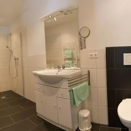 Haus Waldheim Und Dependance Apartment Scharnitz Room photo